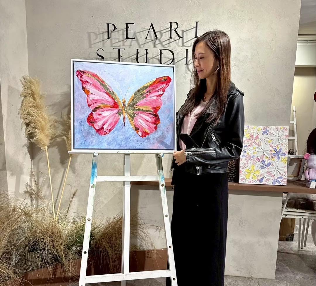 珍珠畫室創作展示：色彩鮮明的蝴蝶畫作